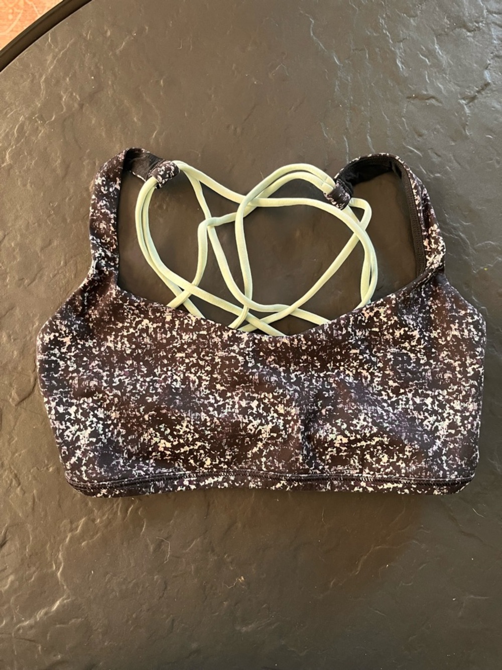 Lululemon Free to Be Wild Strappy Printed Sports Bra size 8